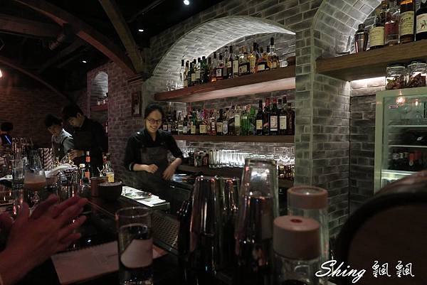 [台北] 東區神秘吸血鬼地窖Closet Restaurant & Bar-給你味蕾驚奇的跳躍新鮮感 @博士生瘋狂日記