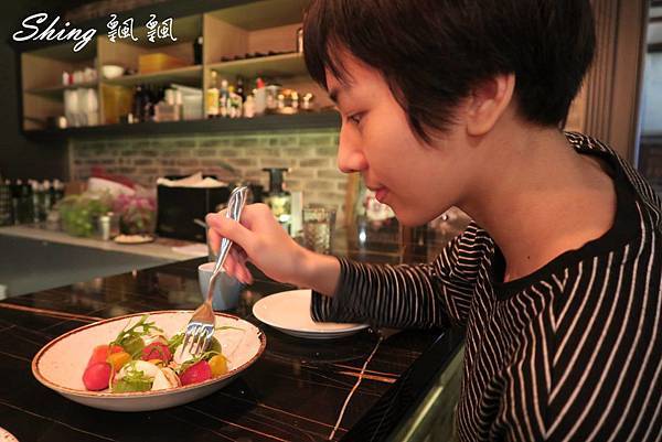 [台北] 東區神秘吸血鬼地窖Closet Restaurant & Bar-給你味蕾驚奇的跳躍新鮮感 @博士生瘋狂日記