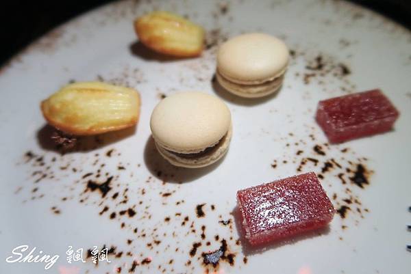 [台北] 東區神秘吸血鬼地窖Closet Restaurant & Bar-給你味蕾驚奇的跳躍新鮮感 @博士生瘋狂日記