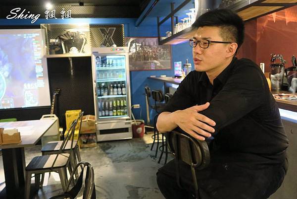 [台中] 張燈結廬串燒，消夜，飛鏢，公仔，電競的Online夢想 @博士生瘋狂日記