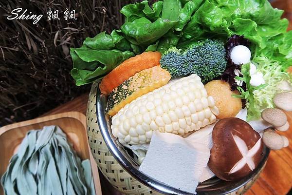 [台中] 八豆食府精緻鍋物 – 享受成為員外的座上賓，頂級肉品，精緻海鮮大器質感呈現 @博士生瘋狂日記