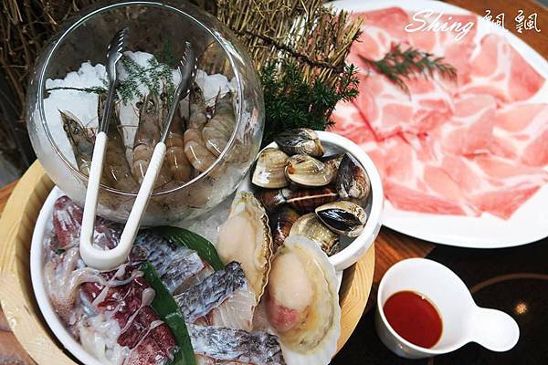 [台中] 八豆食府精緻鍋物 – 享受成為員外的座上賓，頂級肉品，精緻海鮮大器質感呈現 @博士生瘋狂日記