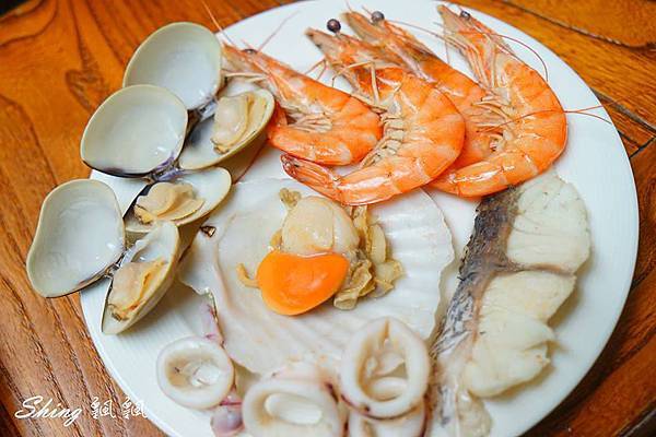 [台中] 八豆食府精緻鍋物 – 享受成為員外的座上賓，頂級肉品，精緻海鮮大器質感呈現 @博士生瘋狂日記
