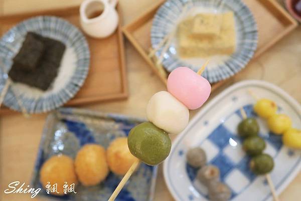 [台中] 波屋 BORU BORU -日式彩色烤糰子+熱呼呼仙草雪人刨冰 @博士生瘋狂日記
