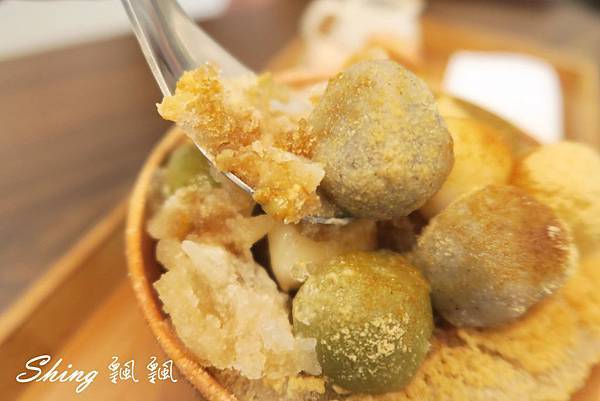 [台中] 波屋 BORU BORU -日式彩色烤糰子+熱呼呼仙草雪人刨冰 @博士生瘋狂日記