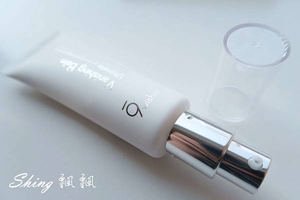 [美妝] 韓國9wishes美肌9大心願-極素亮白美肌VB霜+ 極水感冰河保濕精華 @博士生瘋狂日記