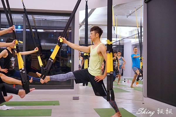[運動] 台中CORE YOGA TRX – 全身肌力，敏捷度，平衡力與核心訓練 @博士生瘋狂日記