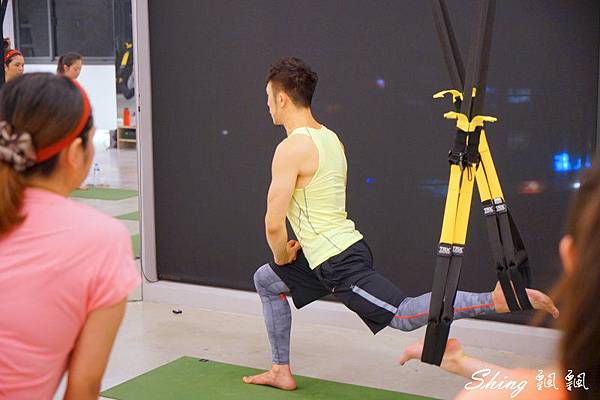 [運動] 台中CORE YOGA TRX – 全身肌力，敏捷度，平衡力與核心訓練 @博士生瘋狂日記