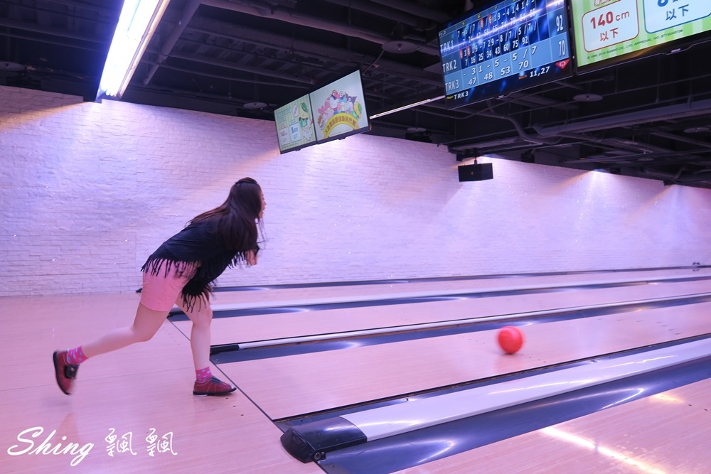 [台中] 大魯閣保齡球館-運動休閒還有三麗鷗可愛少女心爆發的無菸味新時代館 @博士生瘋狂日記