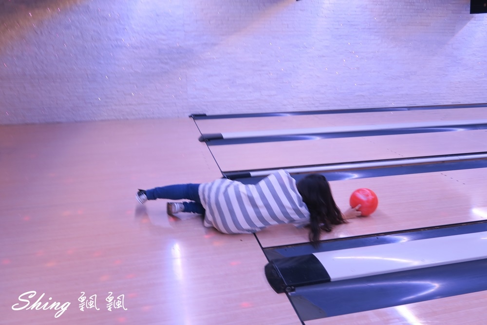 [台中] 大魯閣保齡球館-運動休閒還有三麗鷗可愛少女心爆發的無菸味新時代館 @博士生瘋狂日記
