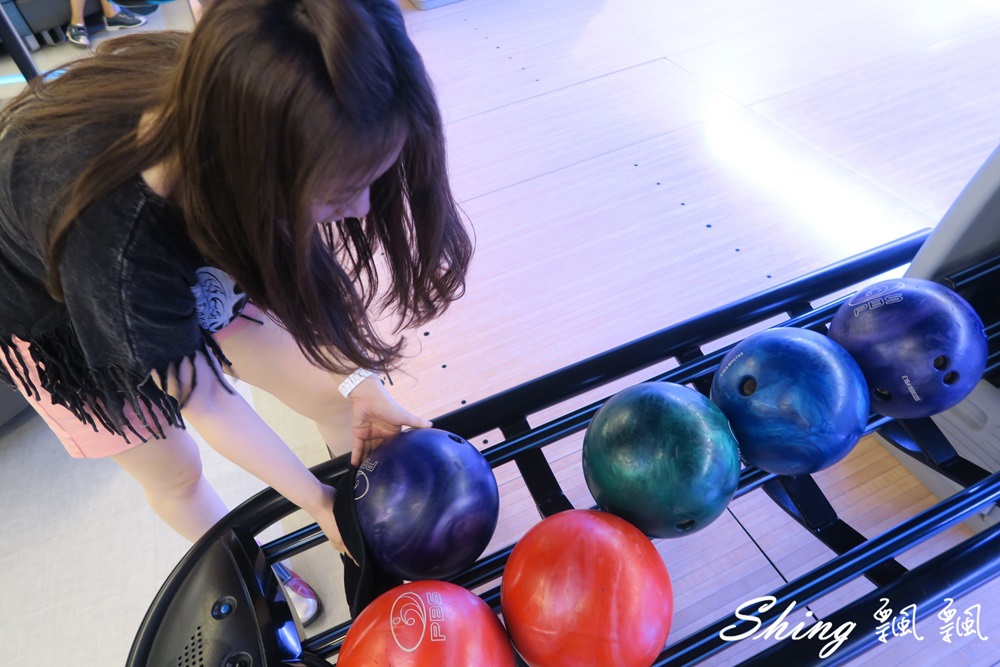[台中] 大魯閣保齡球館-運動休閒還有三麗鷗可愛少女心爆發的無菸味新時代館 @博士生瘋狂日記