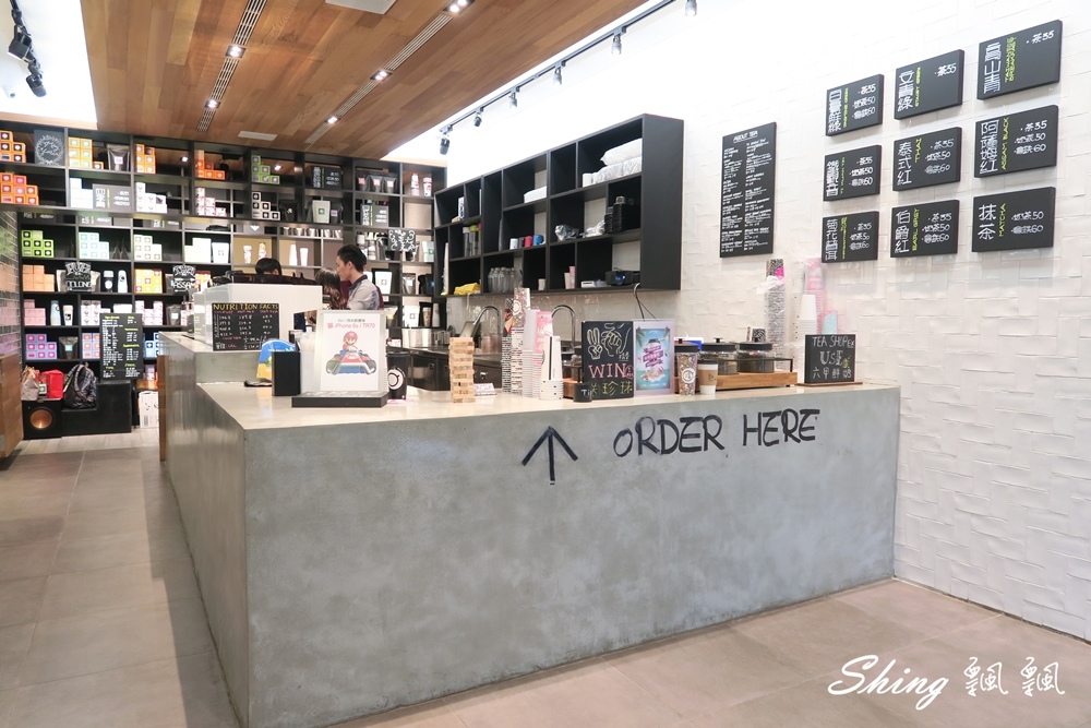 [台中] TEA SHOP EXPRESS – 逢甲夜市超人氣質感飲料，飄飄私心推薦愛店 @博士生瘋狂日記