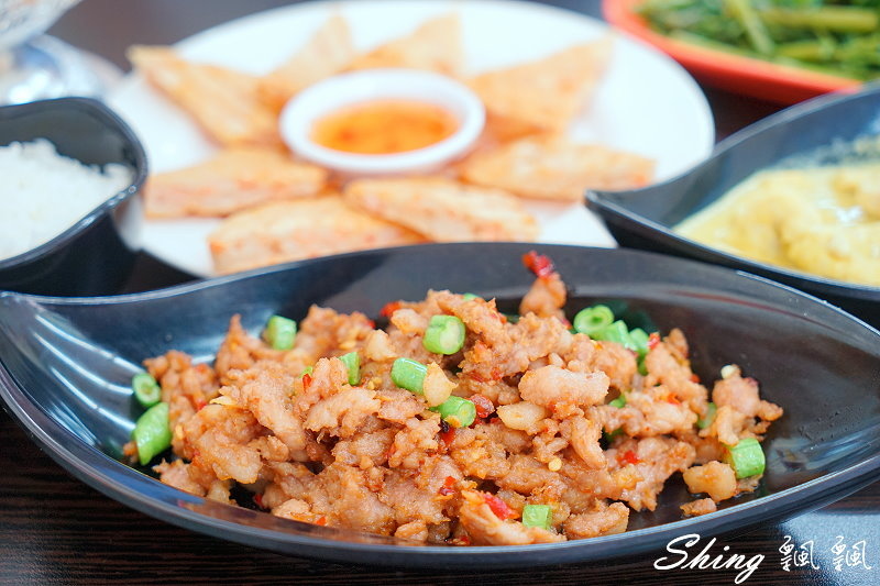 [台中] 東萫萊 泰緬 雲南料理-逢甲夜市美食，平價美味泰式料理 @博士生瘋狂日記