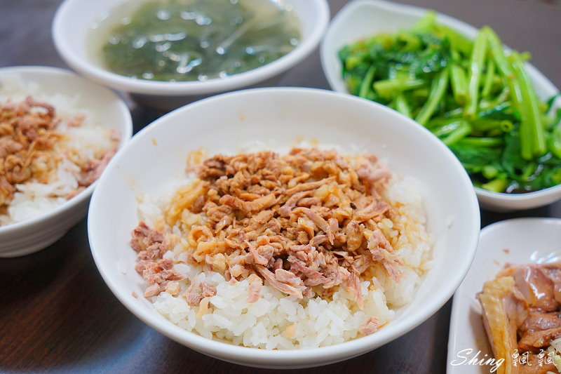 [台中] 北港王鴨肉飯-來自北港的美味傳統小吃，鴨肉絲與鴨油的鹹香美味小吃 @博士生瘋狂日記