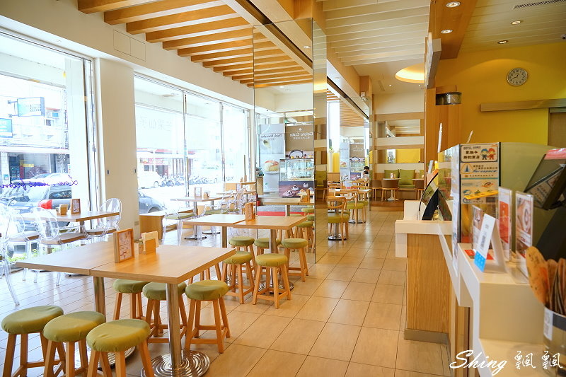 [台中] 法雅逢甲店-糖村冰品甜點雪花冰，熱門珍珠奶茶口味跟熱呼呼厚鬆餅大推薦 @博士生瘋狂日記