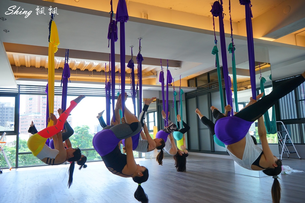 [台中] Core Yoga空中流動-鍛鍊平衡 & 核心肌群的空中瑜珈 @博士生瘋狂日記