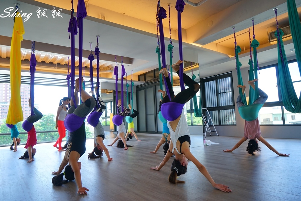 [台中] Core Yoga空中流動-鍛鍊平衡 & 核心肌群的空中瑜珈 @博士生瘋狂日記