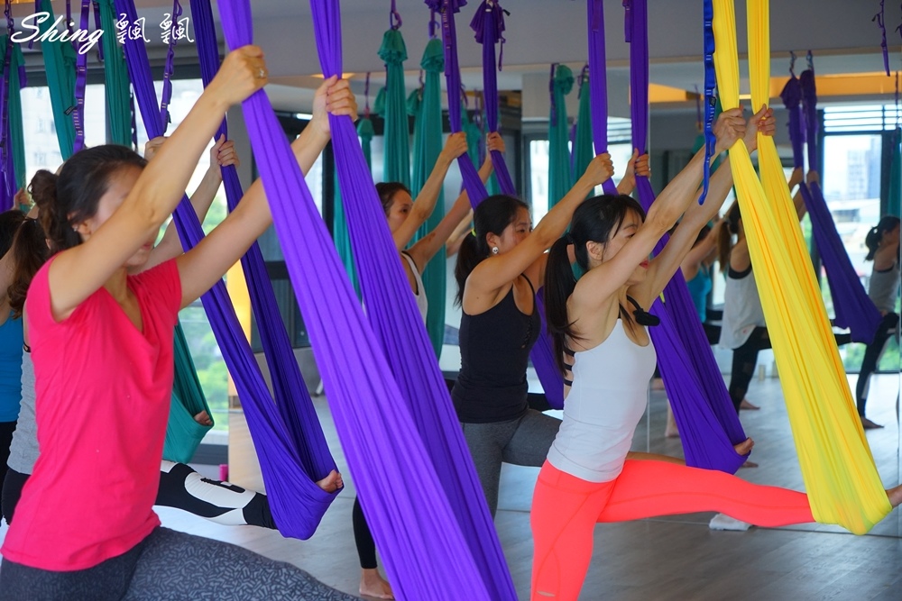 [台中] Core Yoga空中流動-鍛鍊平衡 & 核心肌群的空中瑜珈 @博士生瘋狂日記