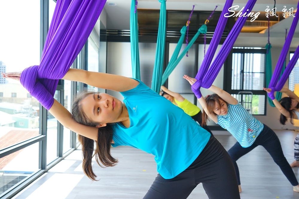 [台中] Core Yoga空中流動-鍛鍊平衡 & 核心肌群的空中瑜珈 @博士生瘋狂日記
