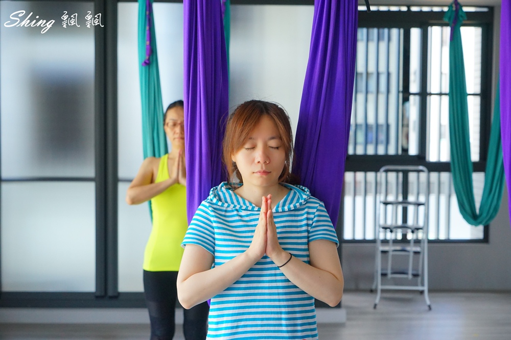 [台中] Core Yoga空中流動-鍛鍊平衡 & 核心肌群的空中瑜珈 @博士生瘋狂日記
