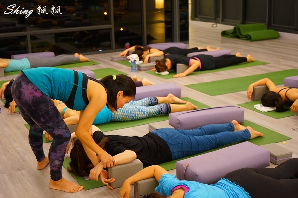 [台中] Core Yoga陰瑜珈-感受內在深層肌肉放鬆技巧，調整脊椎側彎好運動 @博士生瘋狂日記