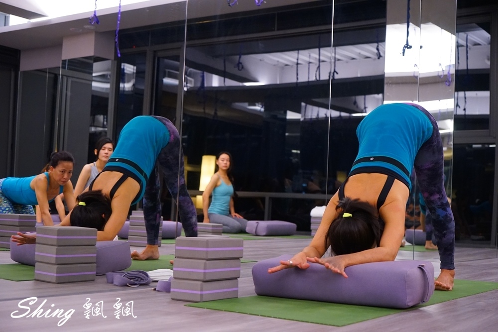 [台中] Core Yoga陰瑜珈-感受內在深層肌肉放鬆技巧，調整脊椎側彎好運動 @博士生瘋狂日記