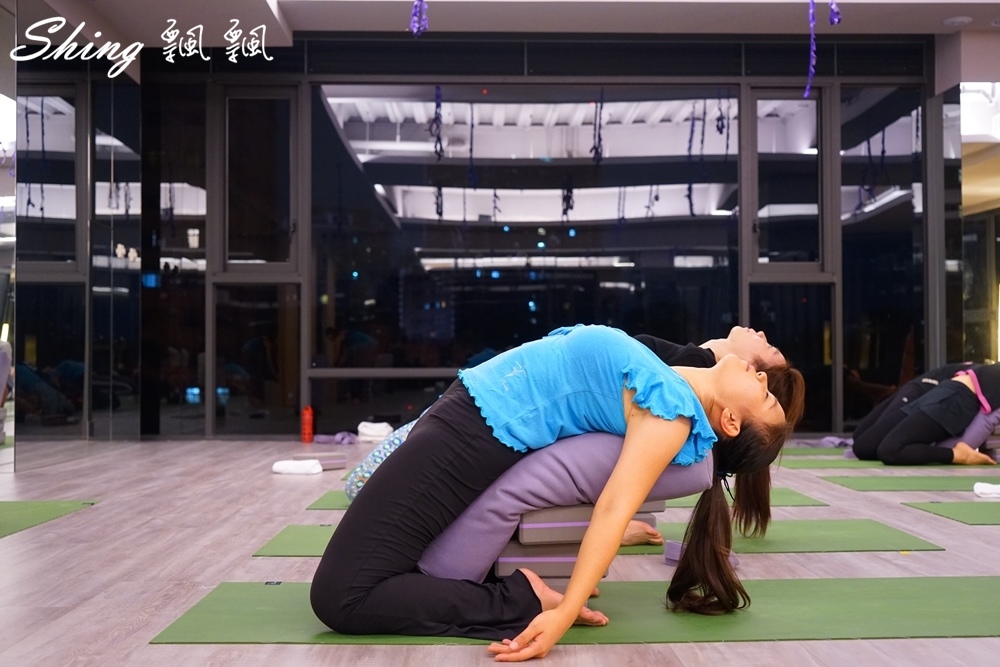 [台中] Core Yoga陰瑜珈-感受內在深層肌肉放鬆技巧，調整脊椎側彎好運動 @博士生瘋狂日記