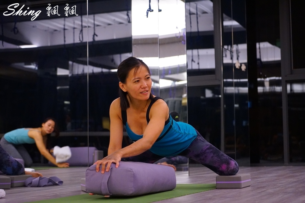[台中] Core Yoga陰瑜珈-感受內在深層肌肉放鬆技巧，調整脊椎側彎好運動 @博士生瘋狂日記
