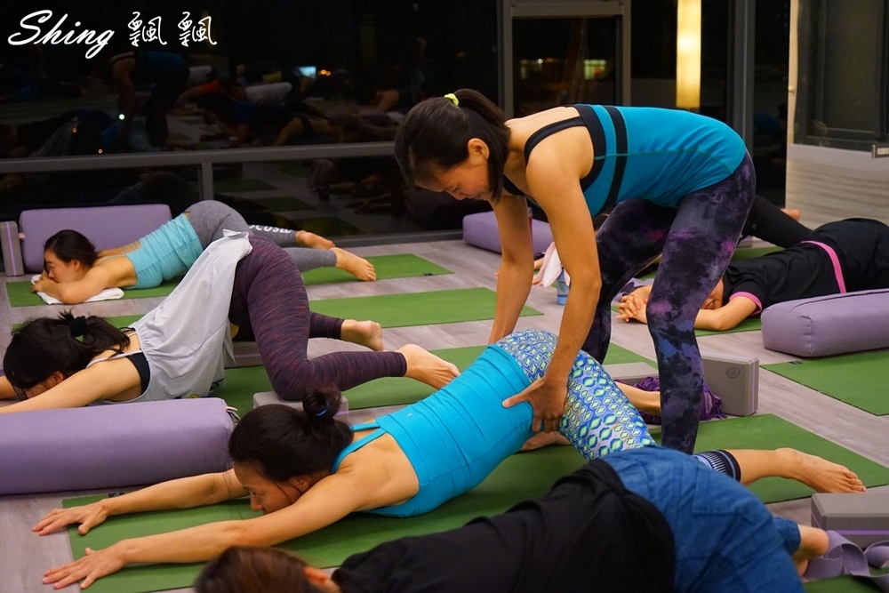 [台中] Core Yoga陰瑜珈-感受內在深層肌肉放鬆技巧，調整脊椎側彎好運動 @博士生瘋狂日記