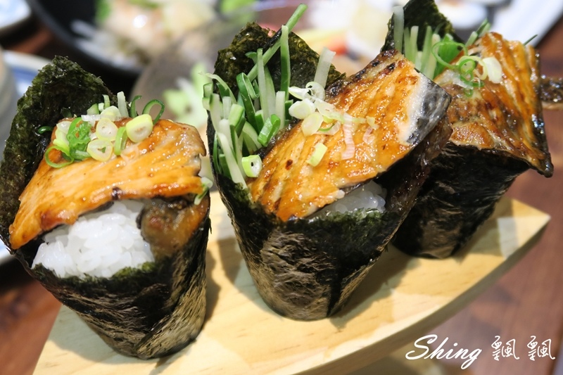 [台中] 三合屋手作壽司日式料理-誇張爆滿系列軍艦壽司，美味新鮮平價嚐鮮 @博士生瘋狂日記