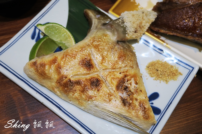 [台中] 三合屋手作壽司日式料理-誇張爆滿系列軍艦壽司，美味新鮮平價嚐鮮 @博士生瘋狂日記