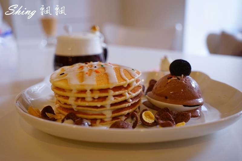 [台中] 朵喵喵咖啡館-台中貓咪餐廳主題咖啡館，乖巧暖心流浪貓認養 @博士生瘋狂日記