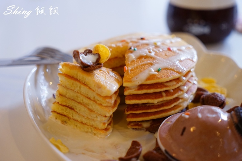 [台中] 朵喵喵咖啡館-台中貓咪餐廳主題咖啡館，乖巧暖心流浪貓認養 @博士生瘋狂日記