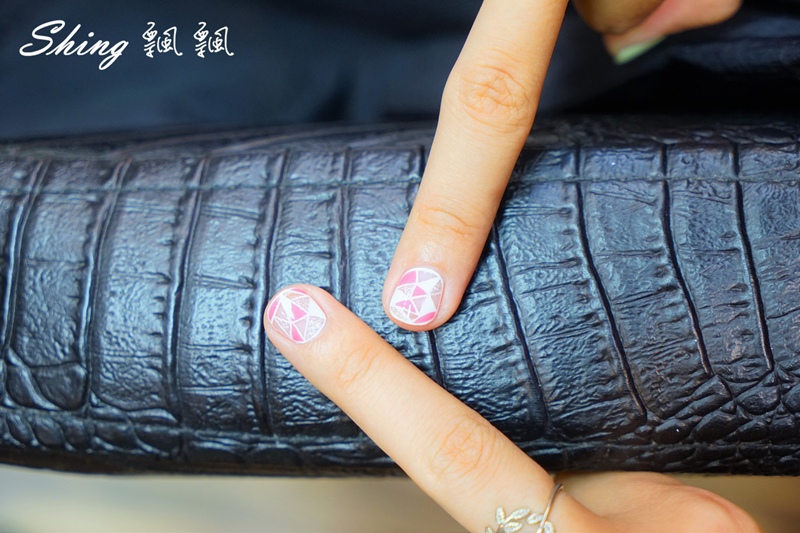 [台中] 粉艾妮美甲沙龍台中店-馬卡龍繽紛色系抓住夏天的尾巴，還享美甲免費卸甲 @博士生瘋狂日記