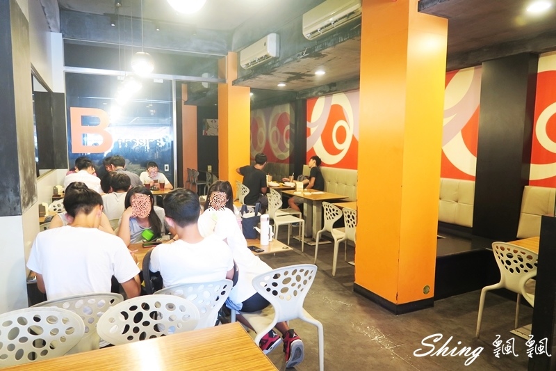 [台中] 逢甲大學中午吃甚麼?? 便當街平價BESSIE’S KITCHEN Mak & May2 @博士生瘋狂日記
