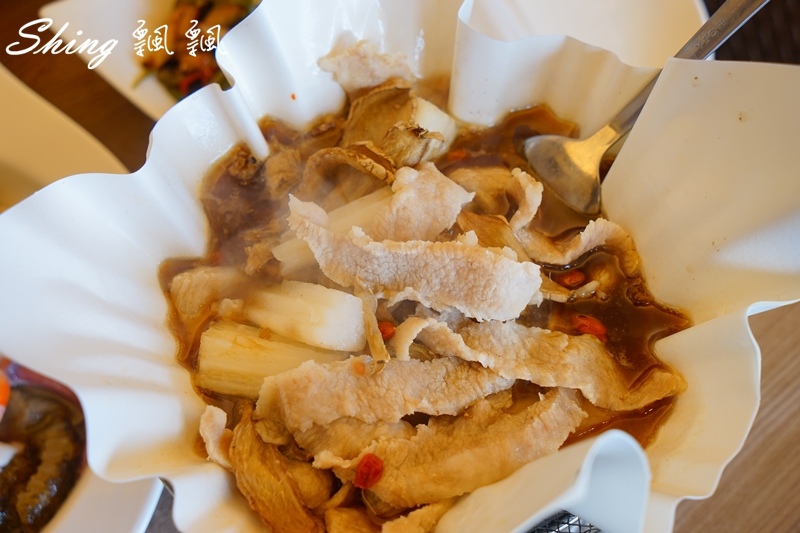 [台北] 金山萬里龜吼漁港-巧晏漁坊秋蟹現場料理新鮮肥美 @博士生瘋狂日記