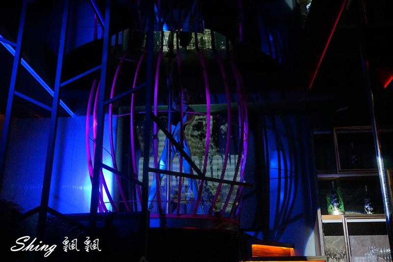 [台中] Myth Club – 台中質感night bar夜店，台灣舞孃俱樂部，大推提拉米蘇調酒，台中夜生活首選! @博士生瘋狂日記