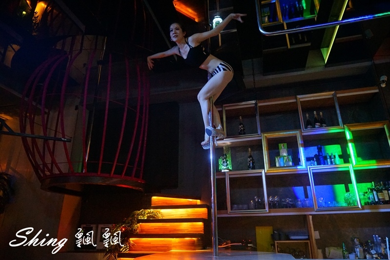 [台中] Myth Club – 台中質感night bar夜店，台灣舞孃俱樂部，大推提拉米蘇調酒，台中夜生活首選! @博士生瘋狂日記