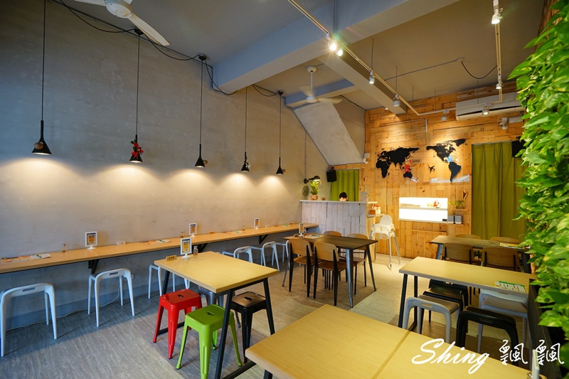 [台中]一七五同烏龍食麵所 – 台中平價烏龍麵食，大推南蠻酸辣烏龍麵，冬天吃更暖心 @博士生瘋狂日記