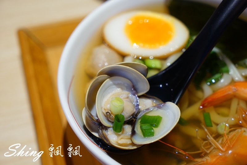 [台中]一七五同烏龍食麵所 – 台中平價烏龍麵食，大推南蠻酸辣烏龍麵，冬天吃更暖心 @博士生瘋狂日記