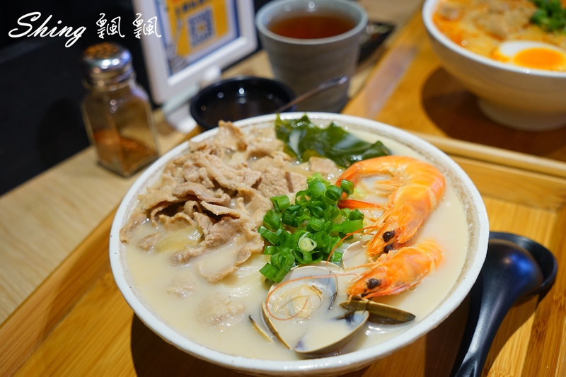 [台中]一七五同烏龍食麵所 – 台中平價烏龍麵食，大推南蠻酸辣烏龍麵，冬天吃更暖心 @博士生瘋狂日記