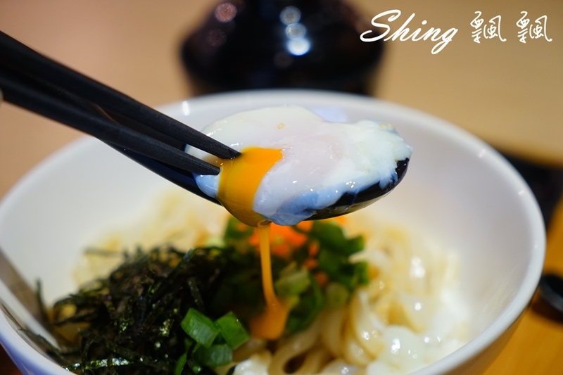 [台中]一七五同烏龍食麵所 – 台中平價烏龍麵食，大推南蠻酸辣烏龍麵，冬天吃更暖心 @博士生瘋狂日記