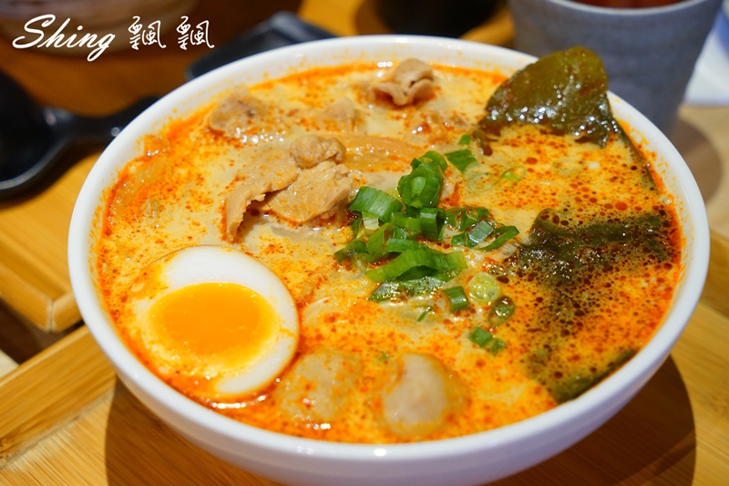 [台中]一七五同烏龍食麵所 – 台中平價烏龍麵食，大推南蠻酸辣烏龍麵，冬天吃更暖心 @博士生瘋狂日記