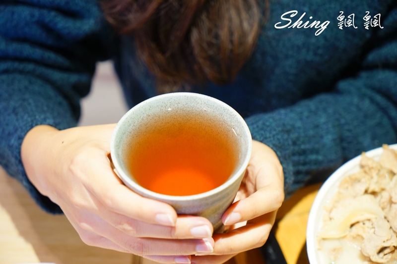 [台中]一七五同烏龍食麵所 – 台中平價烏龍麵食，大推南蠻酸辣烏龍麵，冬天吃更暖心 @博士生瘋狂日記