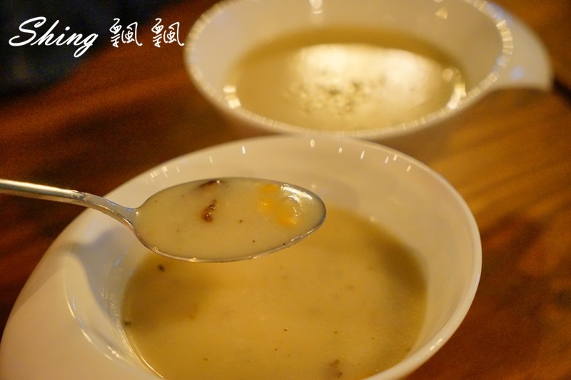 [台中] 薩克森比利時餐酒館台中旗艦店全新開幕-10個國家4百多種酒類+囂張霸氣啤酒牆 @博士生瘋狂日記