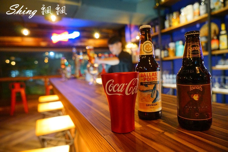 [台中] 薩克森比利時餐酒館台中旗艦店全新開幕-10個國家4百多種酒類+囂張霸氣啤酒牆 @博士生瘋狂日記