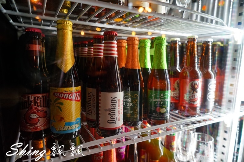 [台中] 薩克森比利時餐酒館台中旗艦店全新開幕-10個國家4百多種酒類+囂張霸氣啤酒牆 @博士生瘋狂日記