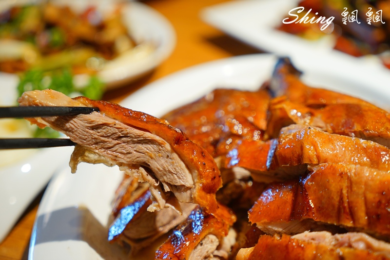 [台中] 吃鵝肉，最鵝樂-品八方燒鵝小館炭火明爐燒鵝推薦，上傳全台灣鵝肉料理，月月好禮抽不完 @博士生瘋狂日記