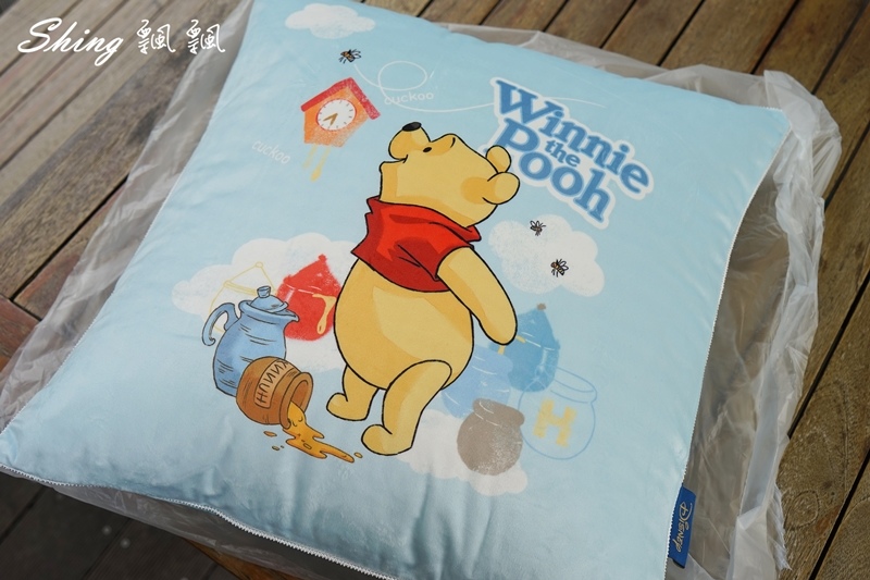 [生活] 向日葵睡眠屋小熊維尼抱枕-伴我好眠午安枕，居家生活柔軟靠墊 @博士生瘋狂日記