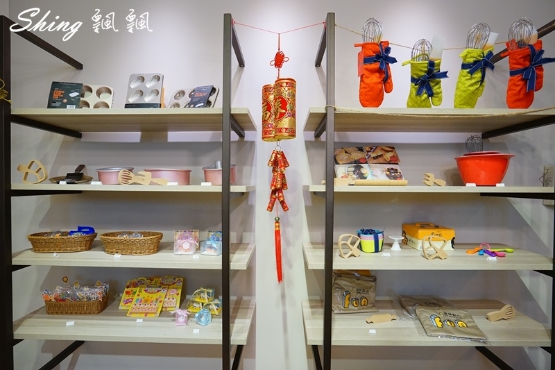 [台中] 趣做點心-甜點DIY，自己做草莓杏仁乳酪塔，還有彩虹蛋糕，糖霜餅乾，創意禮物無極限 @博士生瘋狂日記